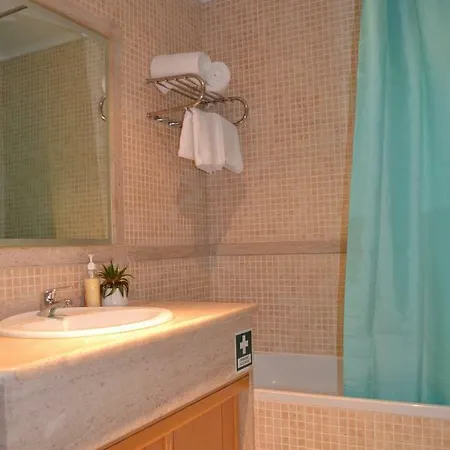 Reis Holidays Apartman Portimão